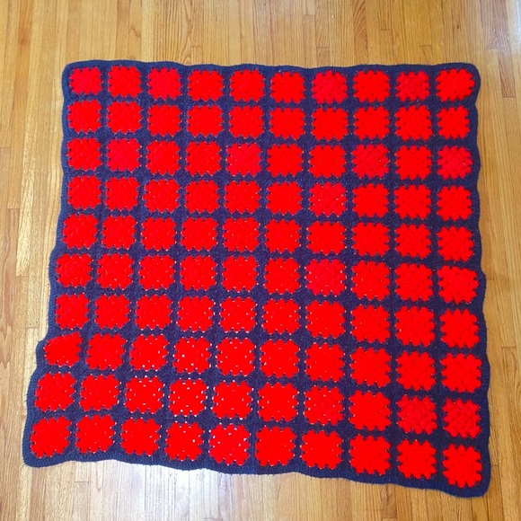 Vintage Granny Square Crochet Afghan Throw Blanket - Picture 4 of 11